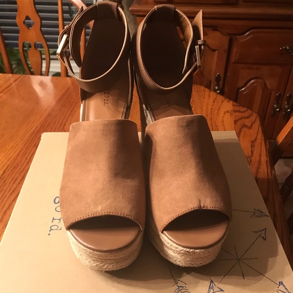 Indigo Rd Airy Wedges Toffee Size 10 - Picture 3 of 5